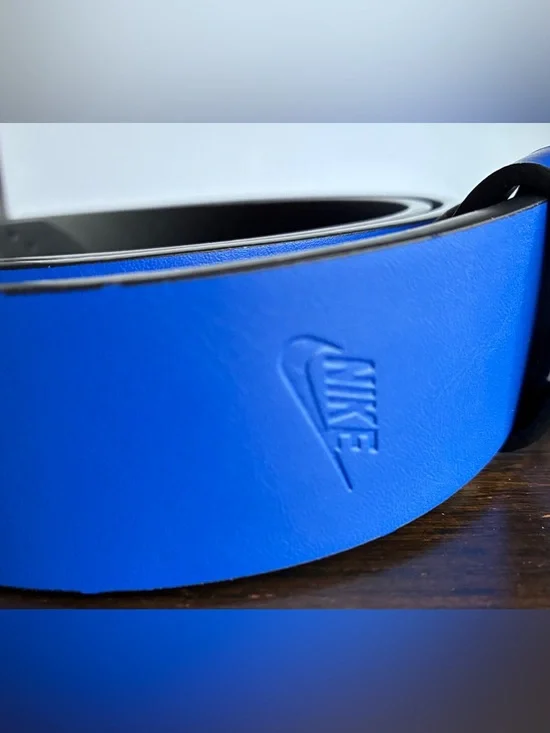 Nike Royal Blue Rubber Buckle Belt, size M - Picture 3 of 8